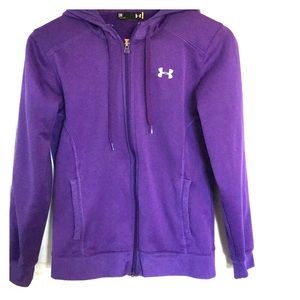 Awesome UNDER ARMOUR zip up hoodie.